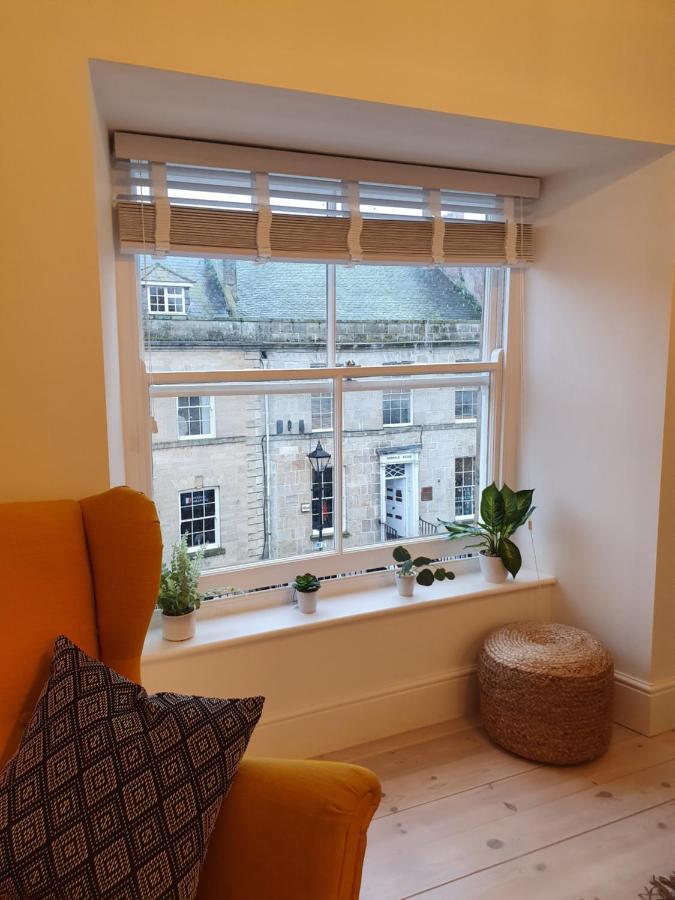 The Taylor Suite - Stunning 2-Ensuite Beds, Cathedral View Roof Garden ทรูโร ภายนอก รูปภาพ